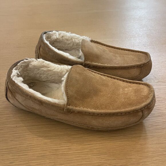 Men's Ugg Australia Size 11 Ascot Moccasin Slippers Chestnut Brown - Picture 1 of 8